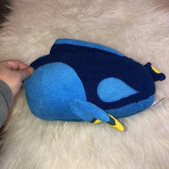 TSUM TSUM Pixar FINDING DORY Disney Store Blue Fluffy Pillow Plush Doll - Picture 2 of 6